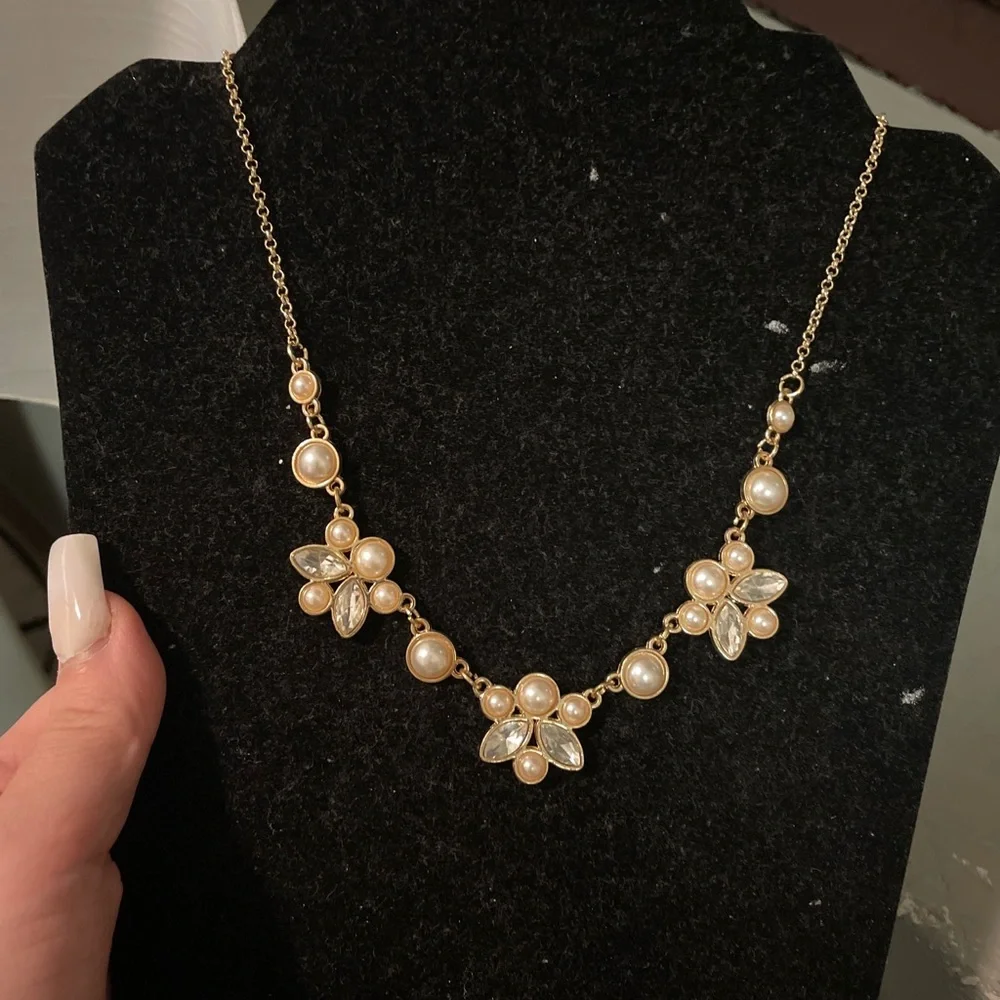 Paparazzi Royally Ever After Gold Necklace - Picture 2 of 6